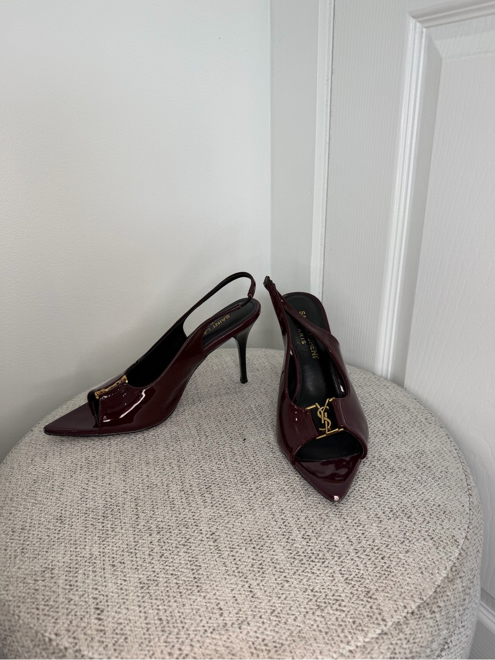 Saint Laurent Burgundy Patent Leather Pointed Slingback Heels with Gold YSL - Picture 2 of 2